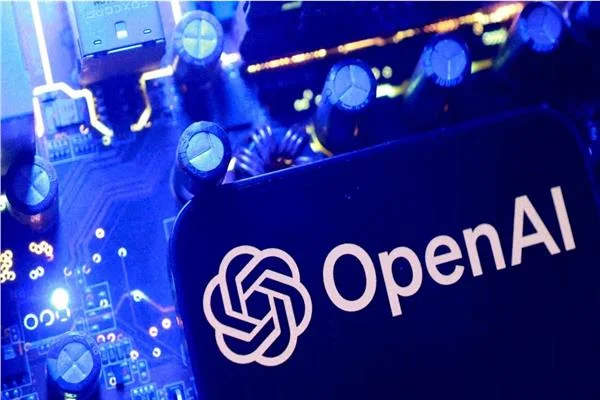 أمان الذكاء الاصطناعي| «OpenAI» تطرد 3 باحثين بسبب «معلومات حساسة» 