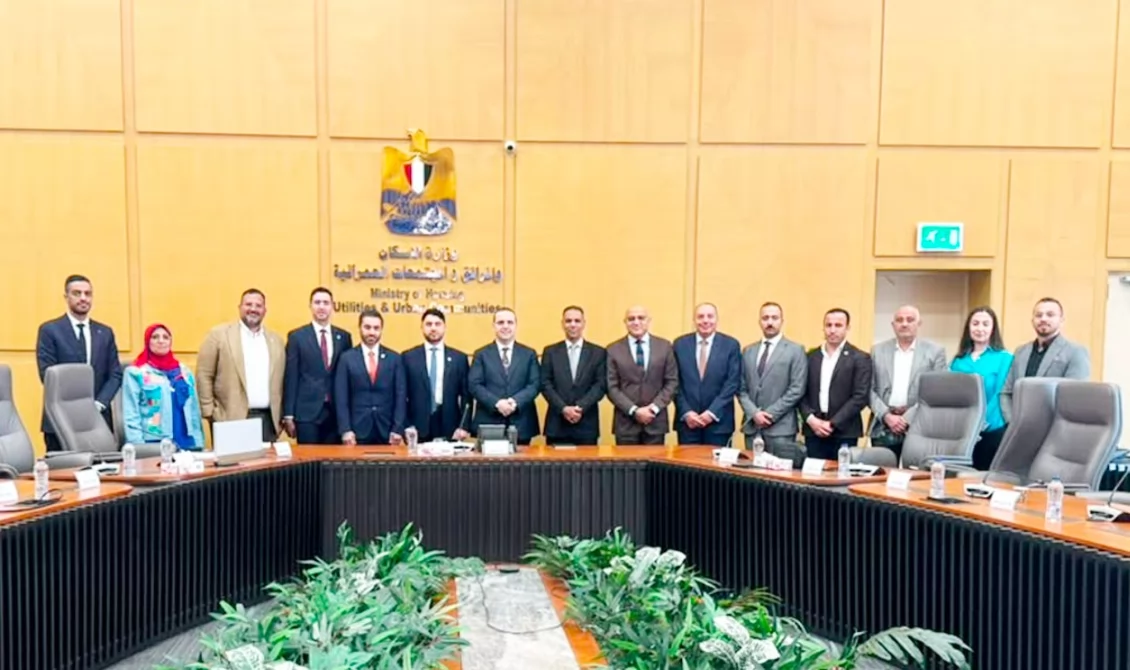 الإسكان تدرس إدارة المواقف إلكترونيًا لمنع الازدحام بالتجمع 