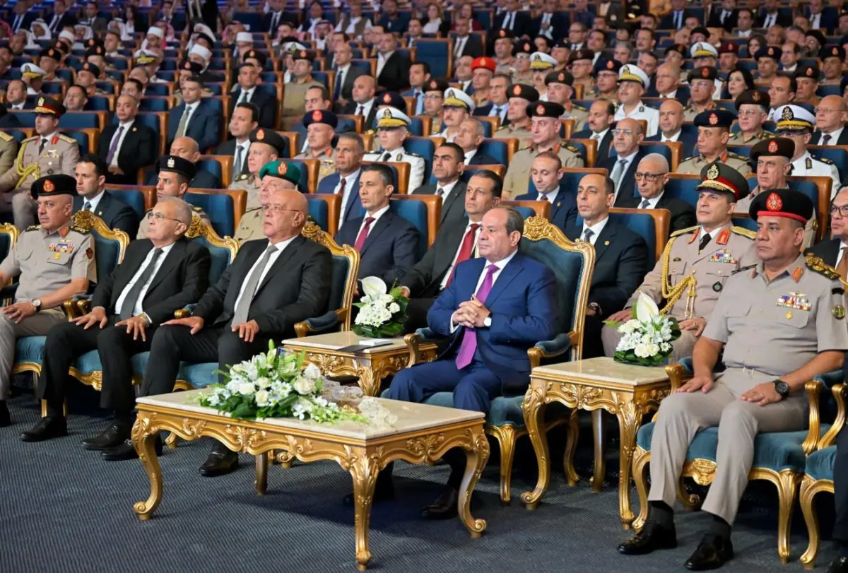  السيسي: السفيرة الأمريكية سألتني من سيحكم مصر.. وتوقعت وصول الإخوان ورحيلهم 