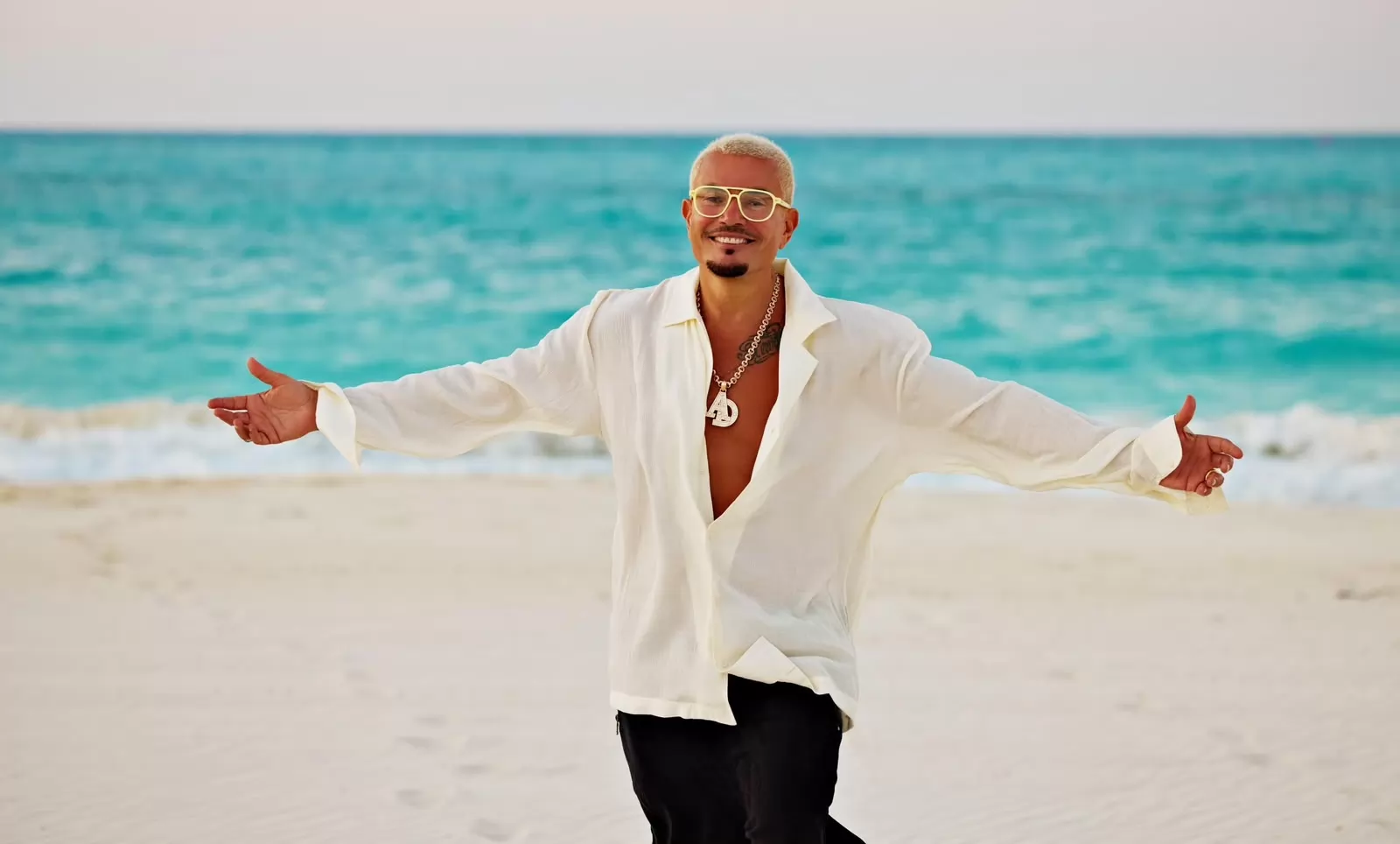 موعد وتفاصيل حفل عمرو دياب فى دبى