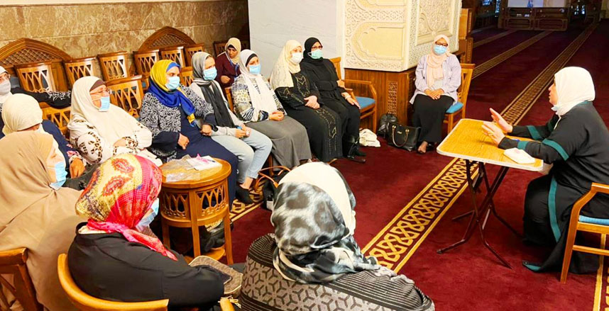 واعظات الأوقاف يرصدن الأسئلة المتداولة في مصليات السيدات