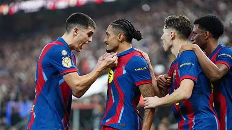  برشلونة ضيفا ثقيلا على ريال بيتيس الليلة في الدوري الإسباني 