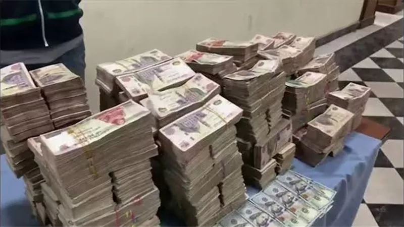 القبض على متهمين بغسل 10 ملايين جنيه من حصيلة الهجرة غير الشرعية 