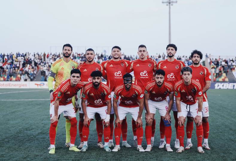 سيناريوهات تتويج الأهلي بـ الدوري المصري الليلة