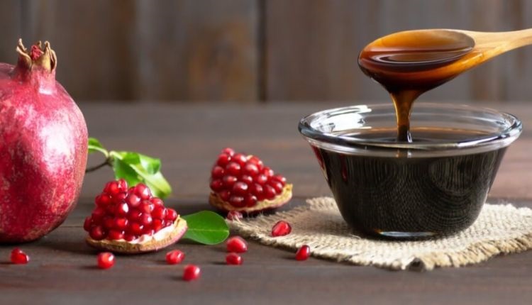 استخدمات دبس الرمان المختلفة