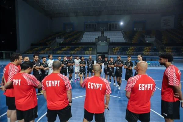 منتخب مصر لكرة الصالات يختتم تدريباته استعدادًا للسفر إلى الجزائر 