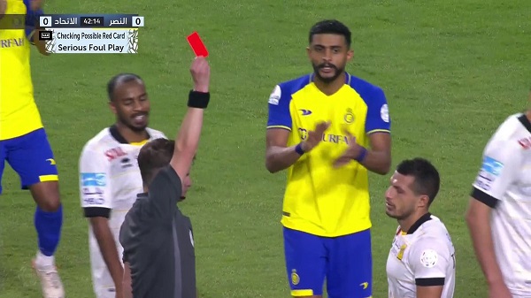 إتحاد جدة يخسر طارق حامد خلال مواجهة النصر السعودى 