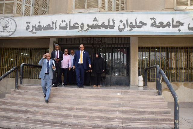 رئيس جامعة حلوان: نهتم بالأنشطة الطلابية ومصلحة الطالب أولى أولوياتنا