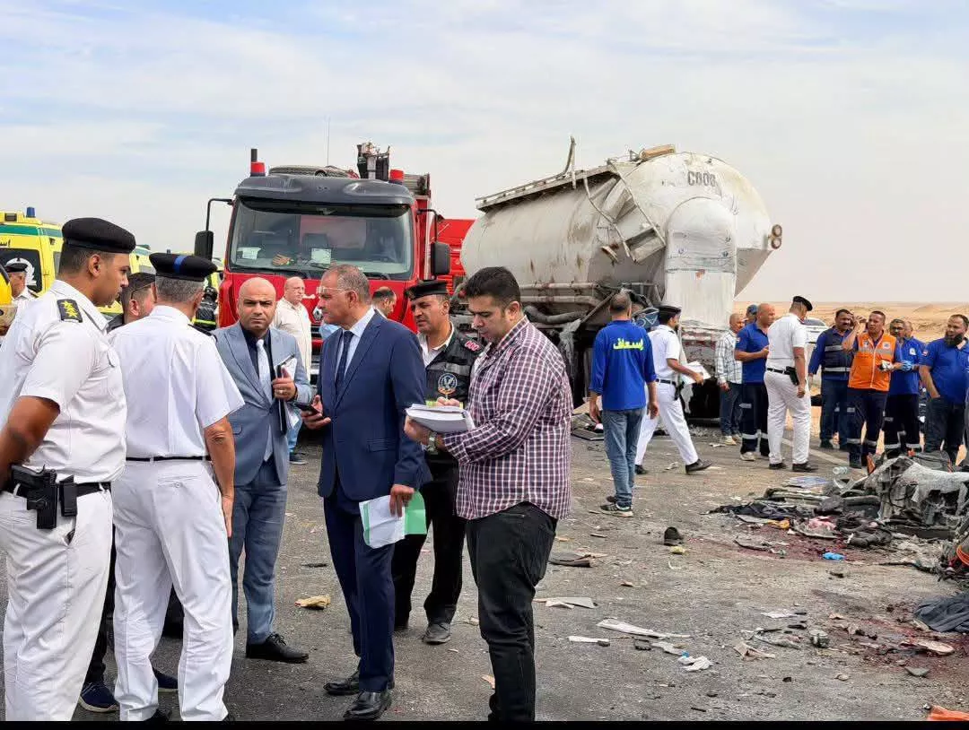 مصرع 13 وإصابة 34 آخرين في حادث طريق القاهرة - أسيوط الصحراوي الغربي 
