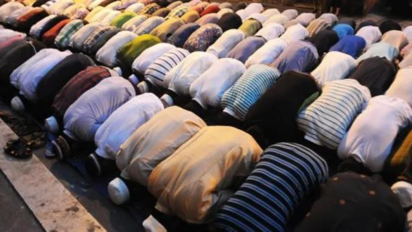 الشريعة الإسلامية تحذر من ترك صلاة الجمعة لمن وجبت عليه