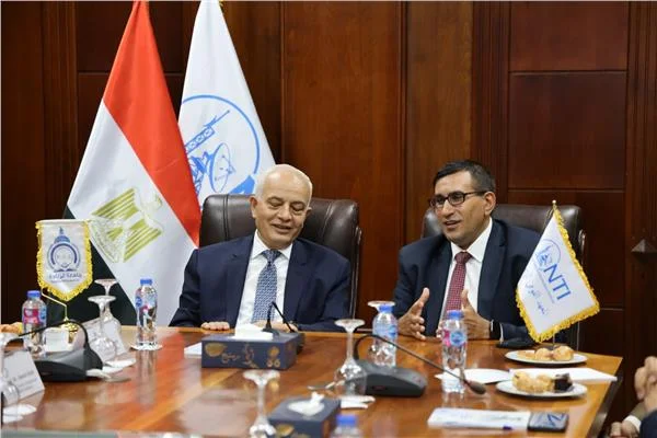  القومي للاتصالات يؤهل طلاب «الريادة للعلوم والتكنولوجيا» لوظائف المستقبل  