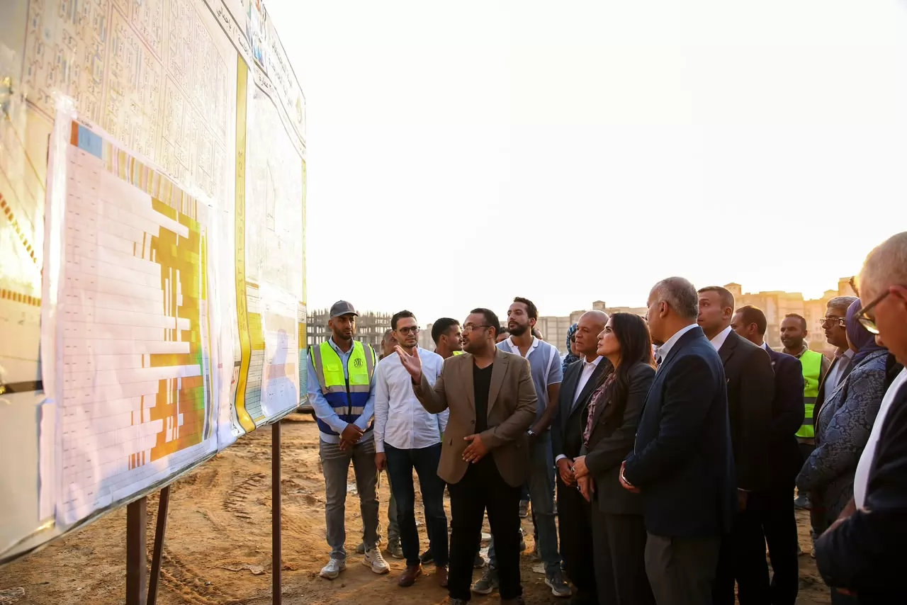 وزيرة الإسكان تتفقد مشروع سكن العاملين بالعاصمة الجديدة بمدينة بدر 