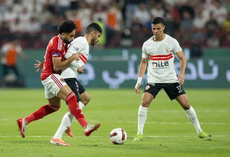 ماذا يحتاج للزمالك للتتويج بالدوري المصري بعد التعادل أمام إنبي وخسارة الأهلي؟