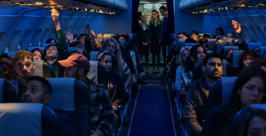 ستيفن كويل يعود للسينما بالصندوق الأسود لرحلة رقم 298 