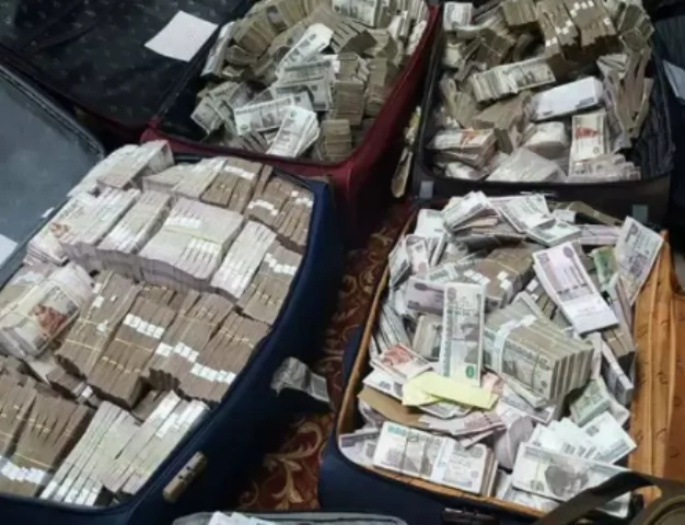 القبض على 3 متهمين غسلوا 130 مليون جنيه من تجارة السلاح والمخدرات