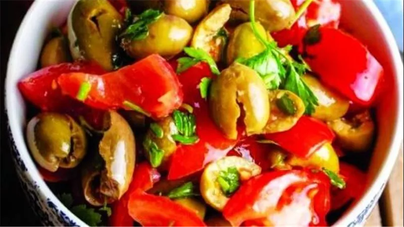 مركبات في الطماطم والزيتون قد تساعد على محاربة الخلايا السرطانية 