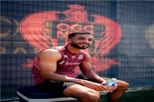 محمد عبد المنعم يعود لتدريبات نيس 