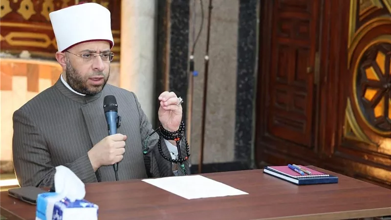  وزير الأوقاف: رسالة الإمام تتجاوز جدران المسجد إلى المجتمع بأسره 