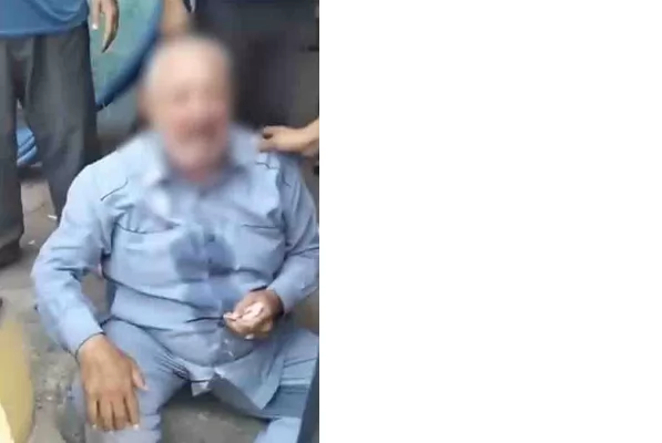 ضبط سائق ميكروباص تعدى بالضرب على مسن في دمنهور