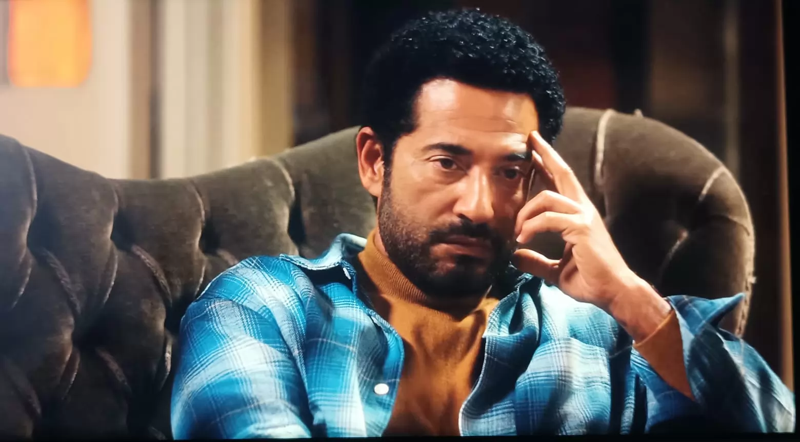 عباس الريس يتوعد عصابة التهريب فى الحلقة 15 من مسلسل 