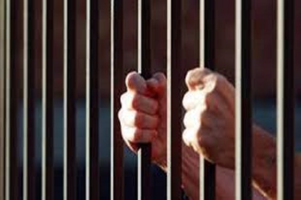 ضبط شخص بتهمة الاتجار في الأسلحة بالقاهرة