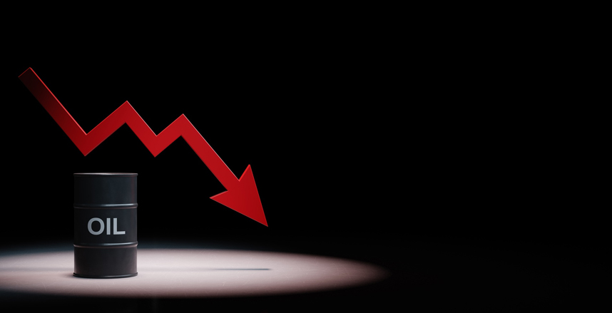النفط يتراجع مع زيادة إمدادات 