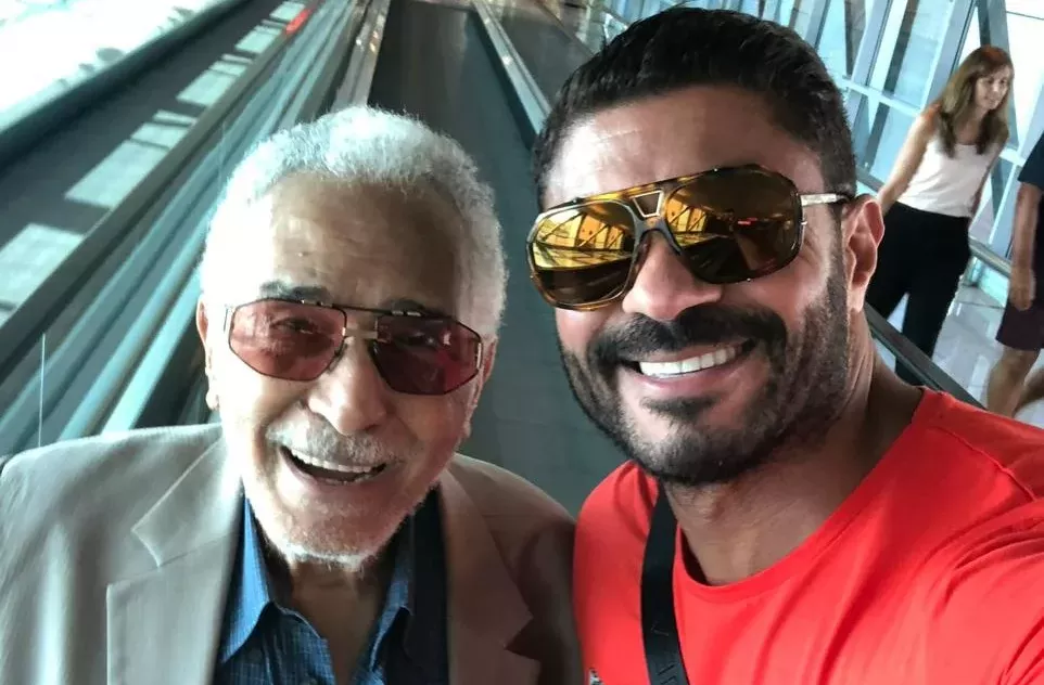 خالد سليم ينعى الفنان عبدالرحمن أبو زهرة