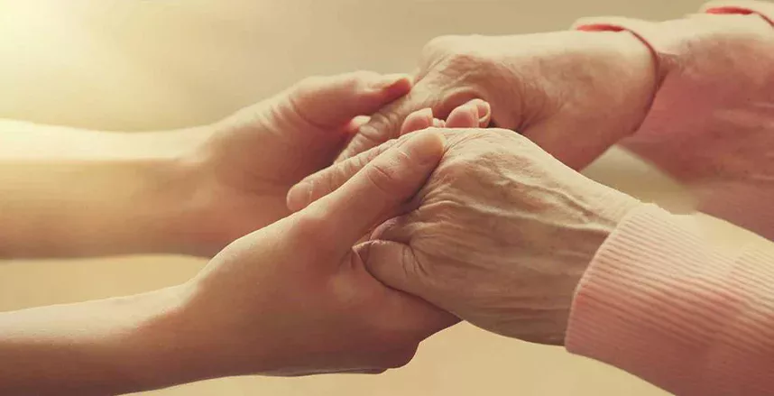 وزير الأوقاف: برُّ الوالدين باب الأمان والنجاة